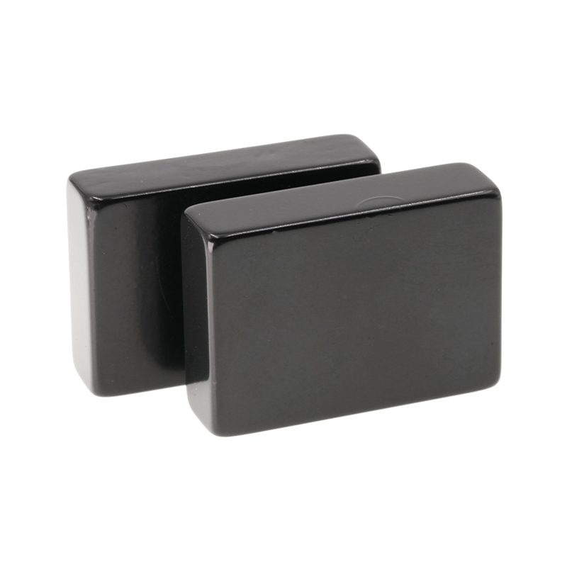 مگنت دائمی 8 را مسدود کنید