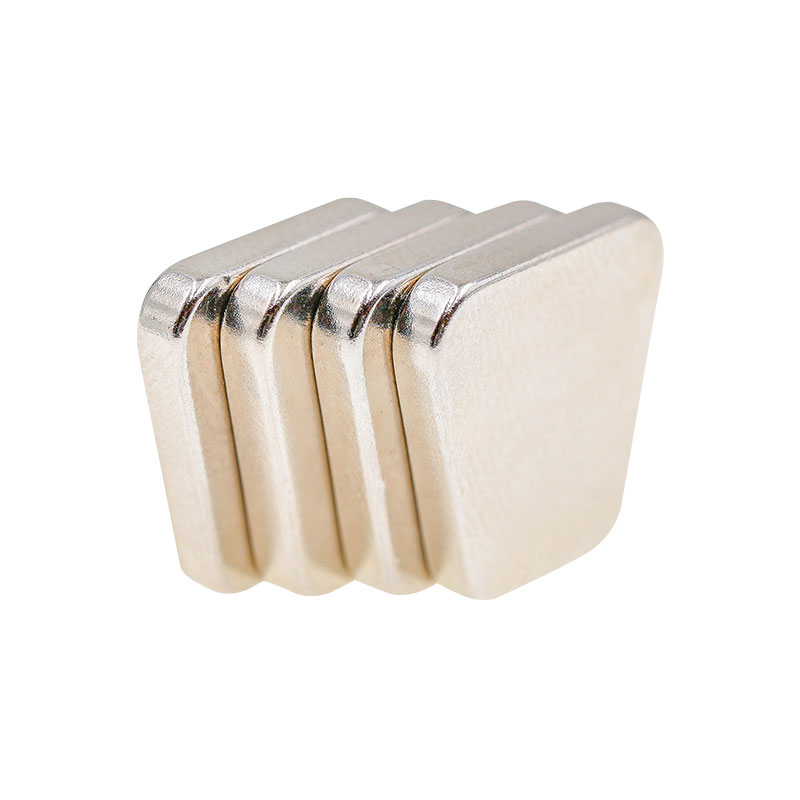 آهنربای دائم ذوزنقه ای